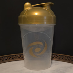 G FUEL 2016 Gamma Labs Shaker Bottle RARE Gold Flip Lock 16 oz Plastic Reusable