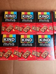 Kind Snacks 27962 Minis, Dark Chocolate Cherry Cashew, 0.7 Oz, 80/pack