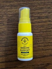 Beekeeper’s Naturals Daily Immune Support Throat Spray with Propolis + Vitamin C