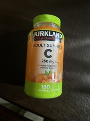 Kirkland Signature Vitamin C 250 mg, 180 Adult Gummies, Expires 03/2024