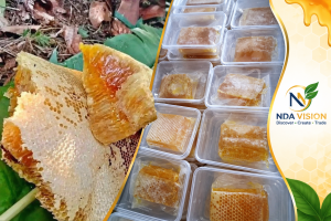 Honeycomb Honey