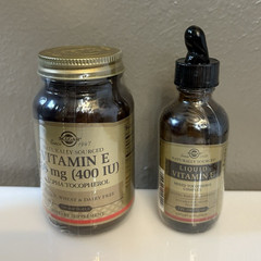 Solgar Vitamin E 268mg (400 IU) 100 Softgels + 2 fl oz Liquid, Gluten-Free